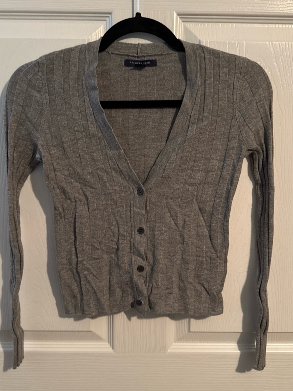 American Eagle Outfitters Gray Ribbed V-Neck Button-Up Cardigan